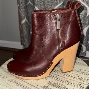 Dolce Vita Arlynn Dark Brown Leather High Heel Booties